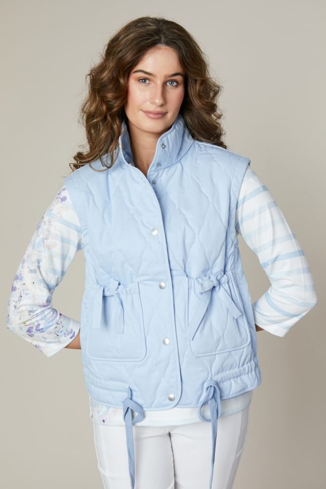 Jessica Graaf short gilet in light blue 29002-021