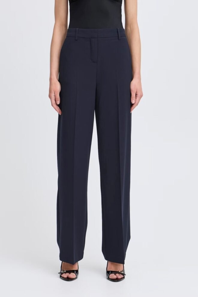 Bydanta wide leg pants crop heavy woven in dark navy 20815027-NAV-1