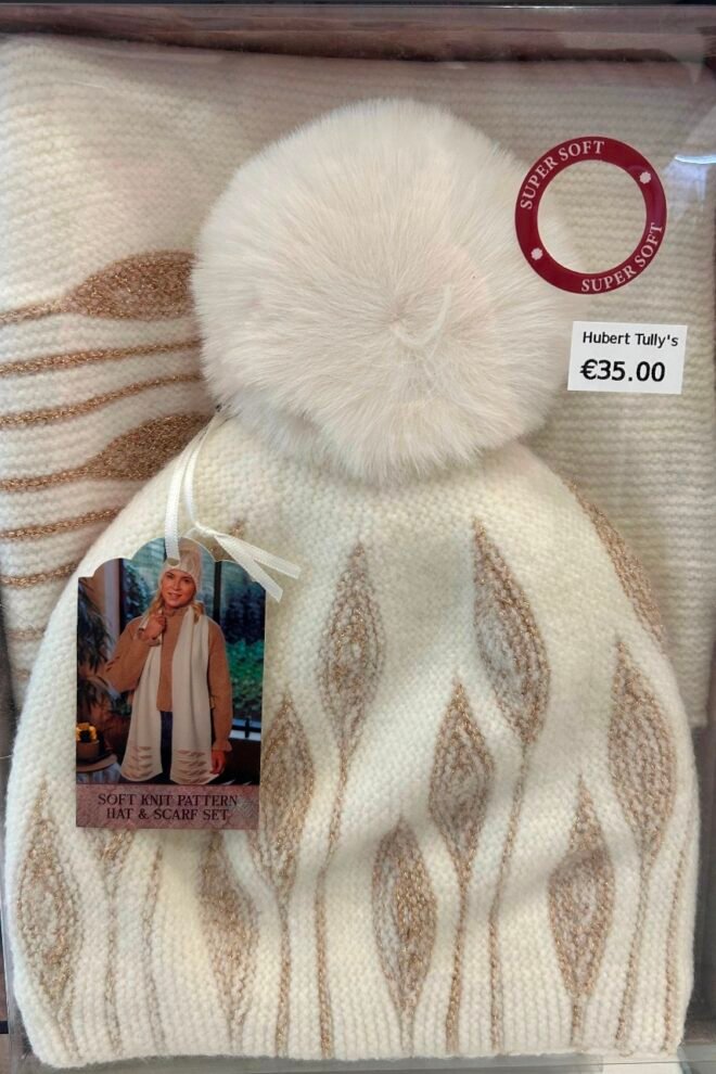 Soft Knit Hat and Scarf Set Cream PATTERN-CREAM