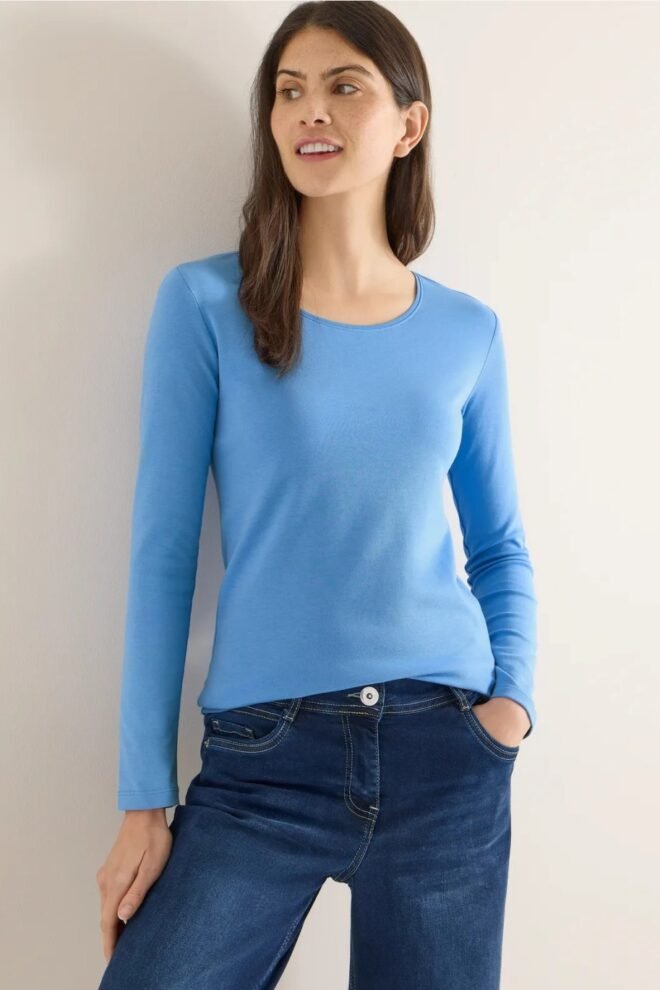 Cecil long sleeve top.  319917