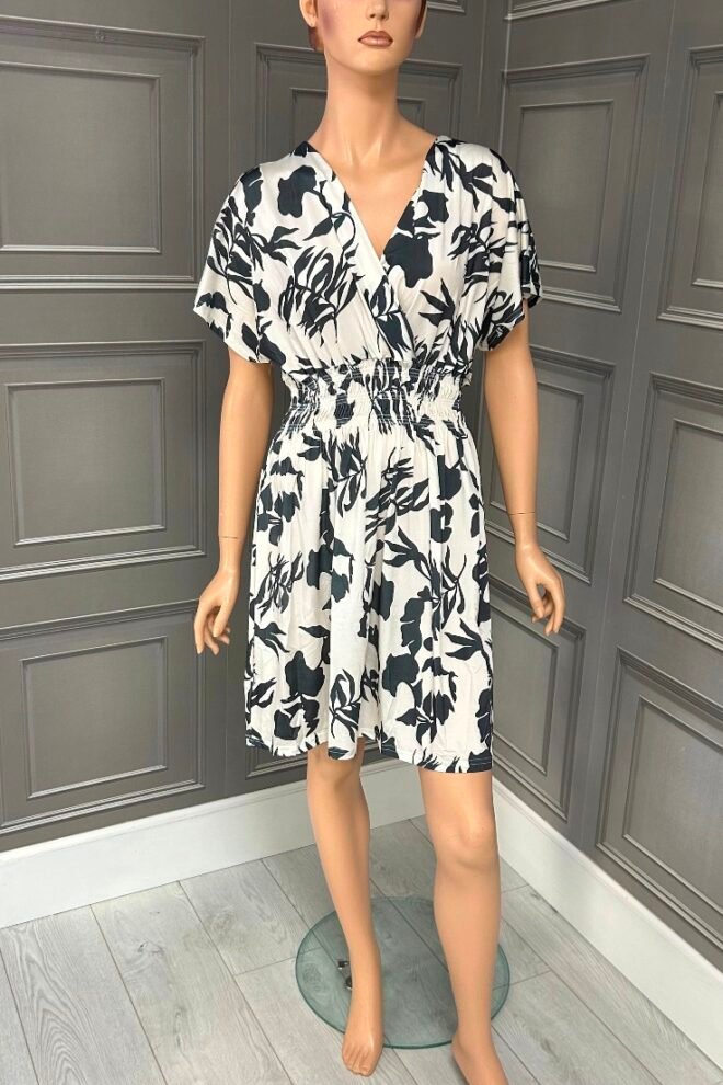Magic Dress One Size Fits Sizes 10-20 Leah Black LEAH-BLK-1